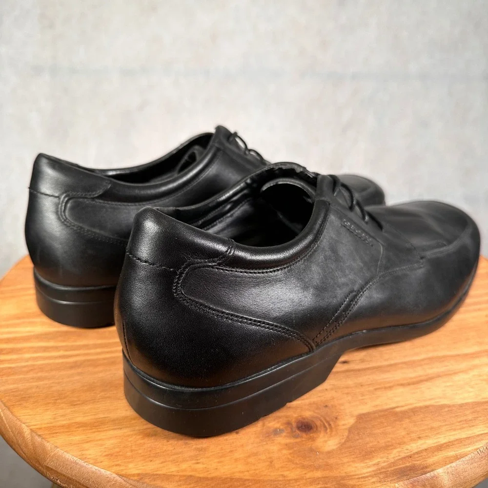Rockport dress shoes